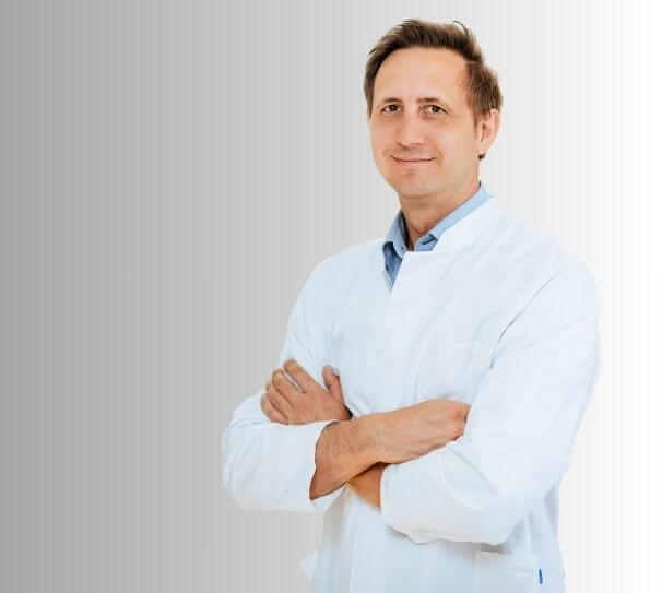 Faltenunterspritzung München, Dr. med. Marius Vogt